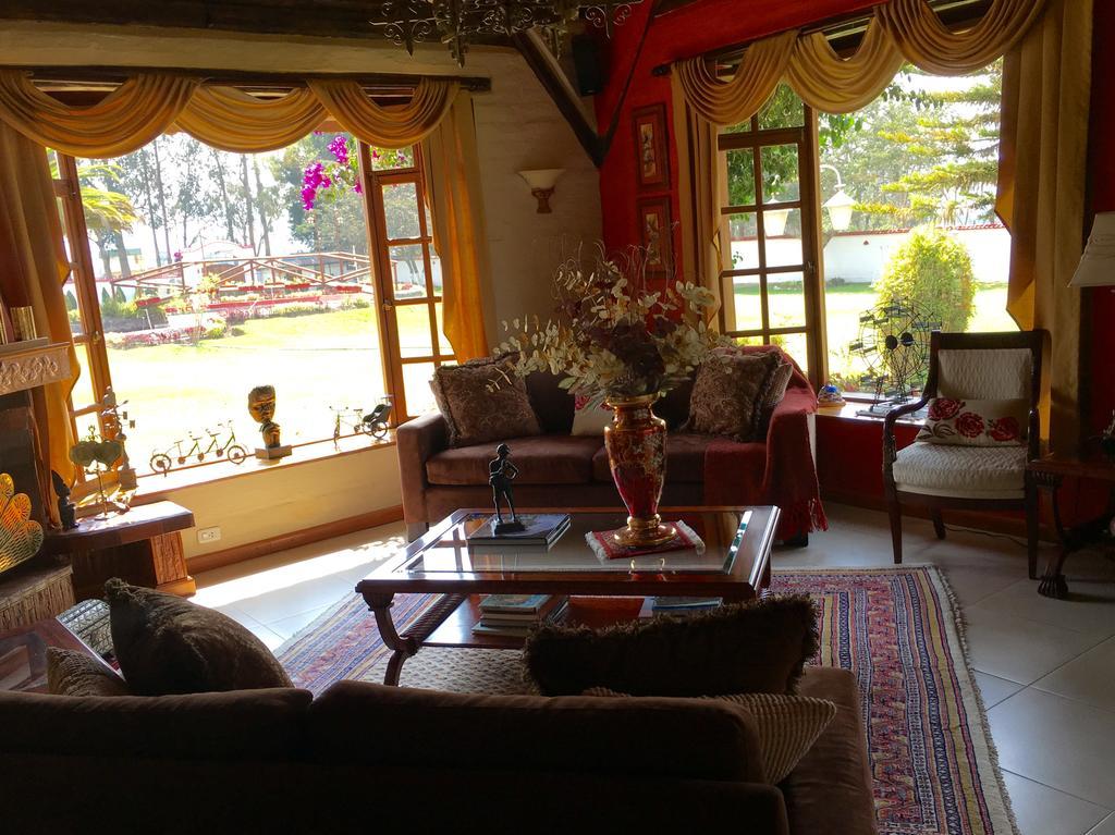 Casa D'Campo Tababela Hotel Boutique ภายนอก รูปภาพ